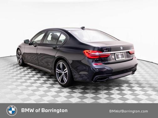 Black Sapphire Metallic 2019 BMW 750 i xDrive
