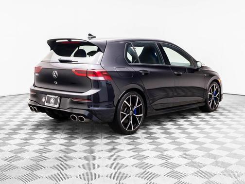 Deep Black Pearl 2022 Volkswagen Golf R 2.0T Manual