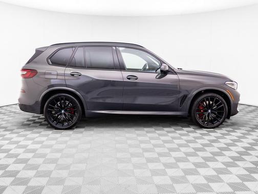 2023 BMW X5 M50i