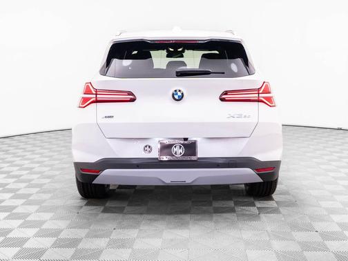 Mineral White Metallic 2026 BMW X3 30 xDrive