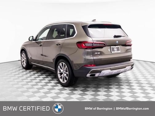 Manhattan Green Metallic 2022 BMW X5 xDrive40i