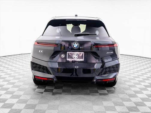 2026 BMW iX xDrive45