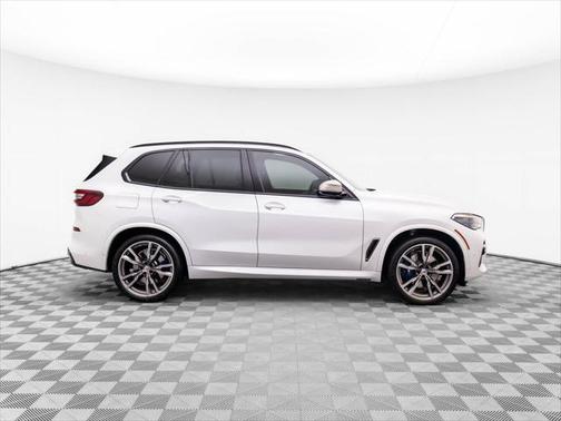 2023 BMW X5 M50i
