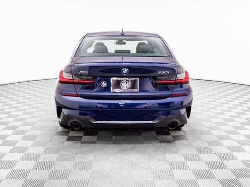 2022 BMW 330 xDrive