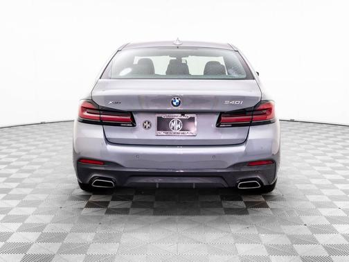 2023 BMW 540 i xDrive