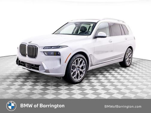 Mineral White Metallic 2026 BMW X7 xDrive40i