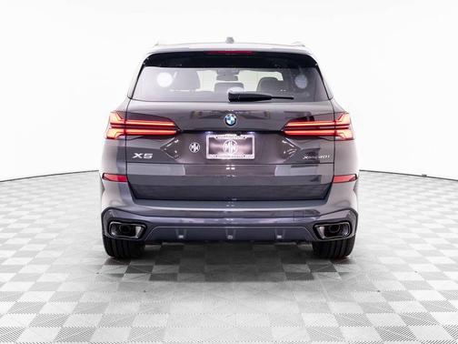 Dravit Grey Metallic 2026 BMW X5 xDrive40i