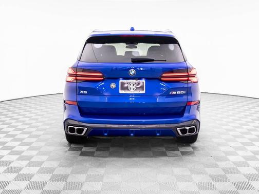 2024 BMW X5 M60i