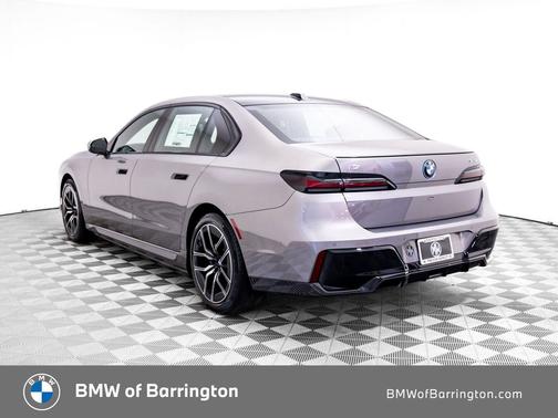 Oxide Grey Metallic 2026 BMW i7 xDrive60