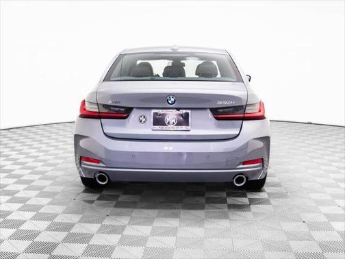 2025 BMW 330 i xDrive