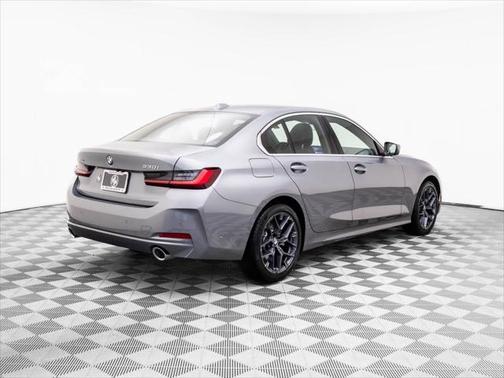 2025 BMW 330 i xDrive