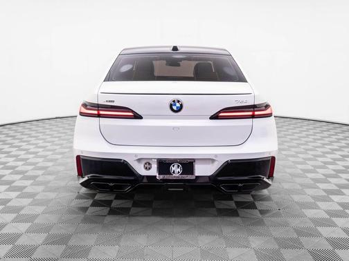 2024 BMW 760 i xDrive
