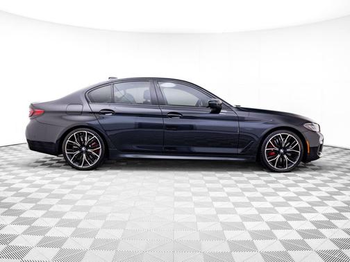 Black Sapphire Metallic 2023 BMW 540 i xDrive