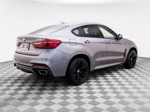 Space Gray Metallic 2019 BMW X6 xDrive35i