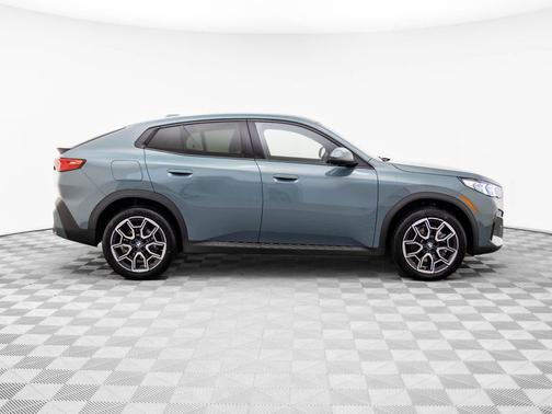 2025 BMW X2 xDrive28i