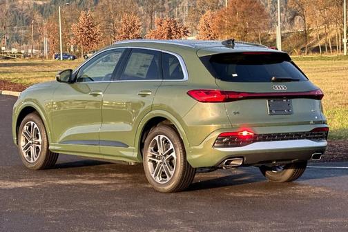 2025 Audi Q5 2.0T quattro Premium