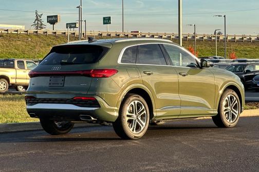 2025 Audi Q5 2.0T quattro Premium