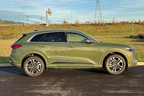 2025 Audi Q5 2.0T quattro Premium