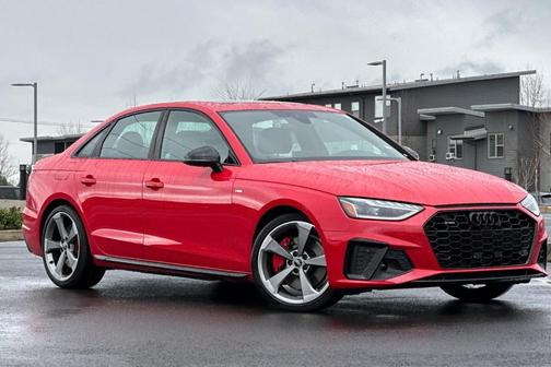 2024 Audi A4 45 S line quattro Premium