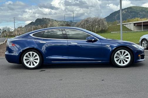 2016 Tesla Model S 60D