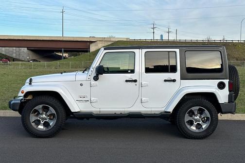 2018 Jeep Wrangler JK Unlimited Sahara