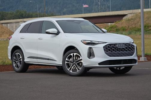 2025 Audi Q5 2.0T quattro Premium