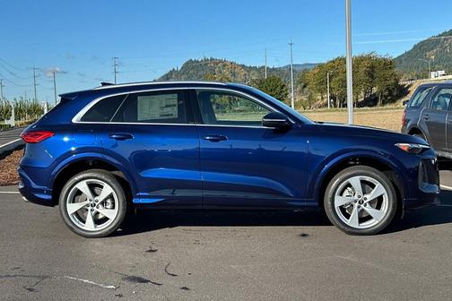2025 Audi Q5 2.0T quattro Premium