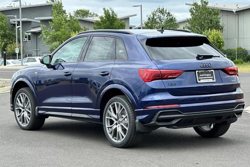 2025 Audi Q3 45 S line Premium