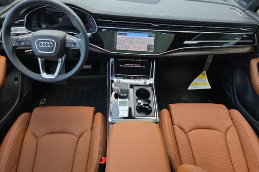 2025 Audi Q7 55 Prestige