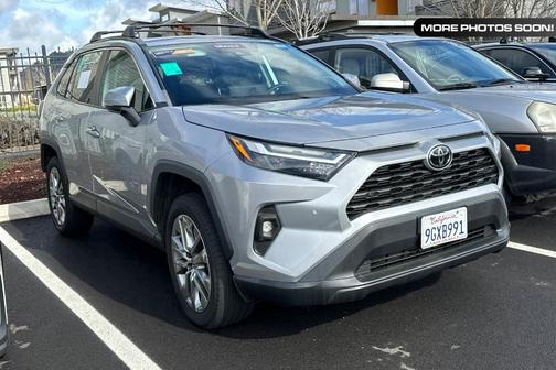 2023 Toyota RAV4 XLE Premium