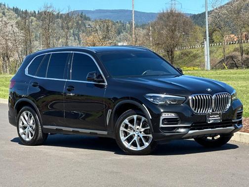 Black Sapphire Metallic 2020 BMW X5 xDrive40i