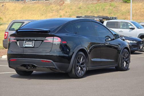 2023 Tesla Model X Standard Range