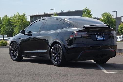 2023 Tesla Model X Standard Range