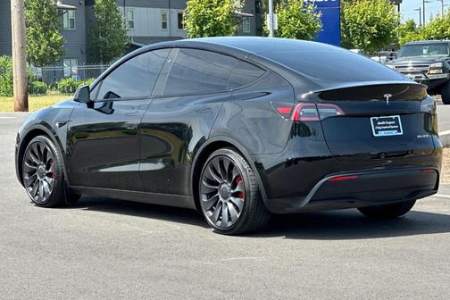 2023 Tesla Model Y Performance