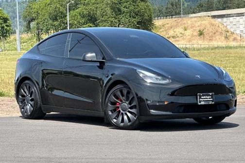 2023 Tesla Model Y Performance