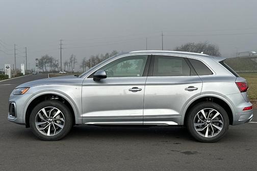 2025 Audi Q5 45 S line quattro Premium