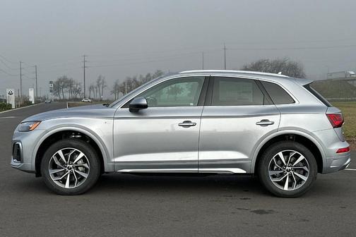 Florett Silver Metallic 2025 Audi Q5 45 S line quattro Premium