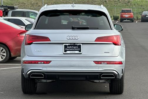 Florett Silver Metallic 2025 Audi Q5 45 S line quattro Premium