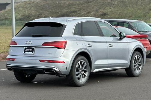 Florett Silver Metallic 2025 Audi Q5 45 S line quattro Premium