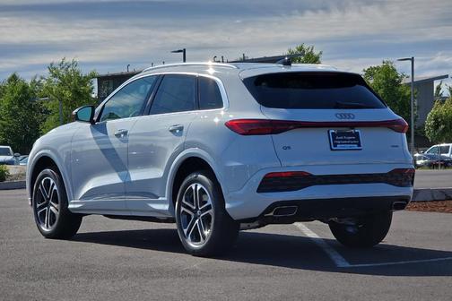 2025 Audi Q5 2.0T quattro Premium