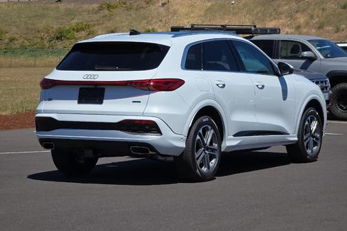 2025 Audi Q5 2.0T quattro Premium