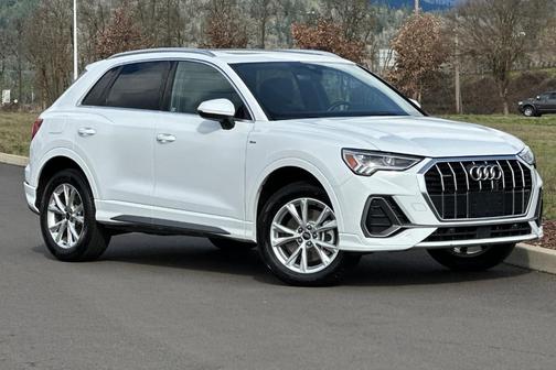 2025 Audi Q3 45 S line Premium