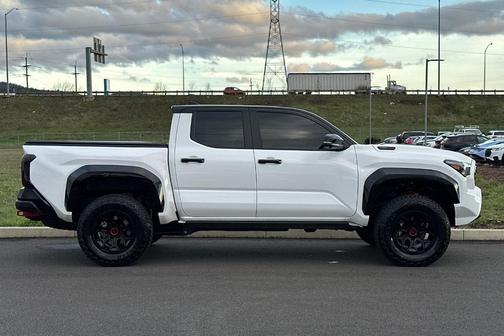 2025 Toyota Tacoma Hybrid TRD PRO