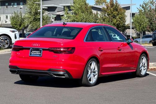 2024 Audi A4 45 S line quattro Premium