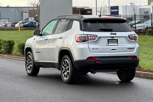 2024 Jeep Compass Trailhawk