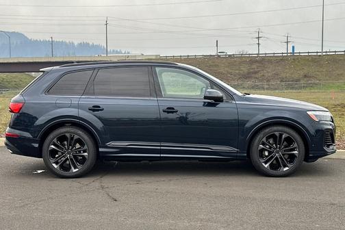 2026 Audi Q7 55 Premium Plus