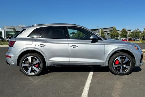 2024 Audi Q5 45 S line quattro Premium