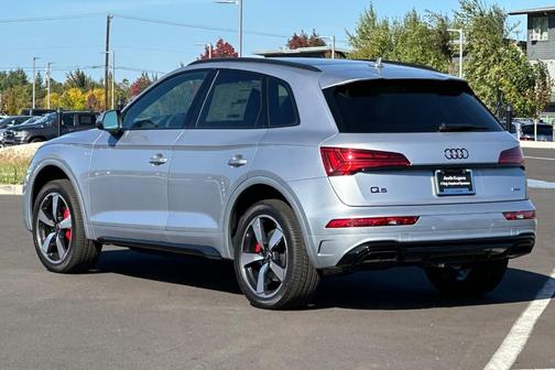 2024 Audi Q5 45 S line quattro Premium