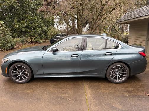 2021 BMW 330 i xDrive