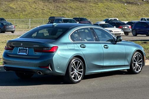 2021 BMW 330 i xDrive
